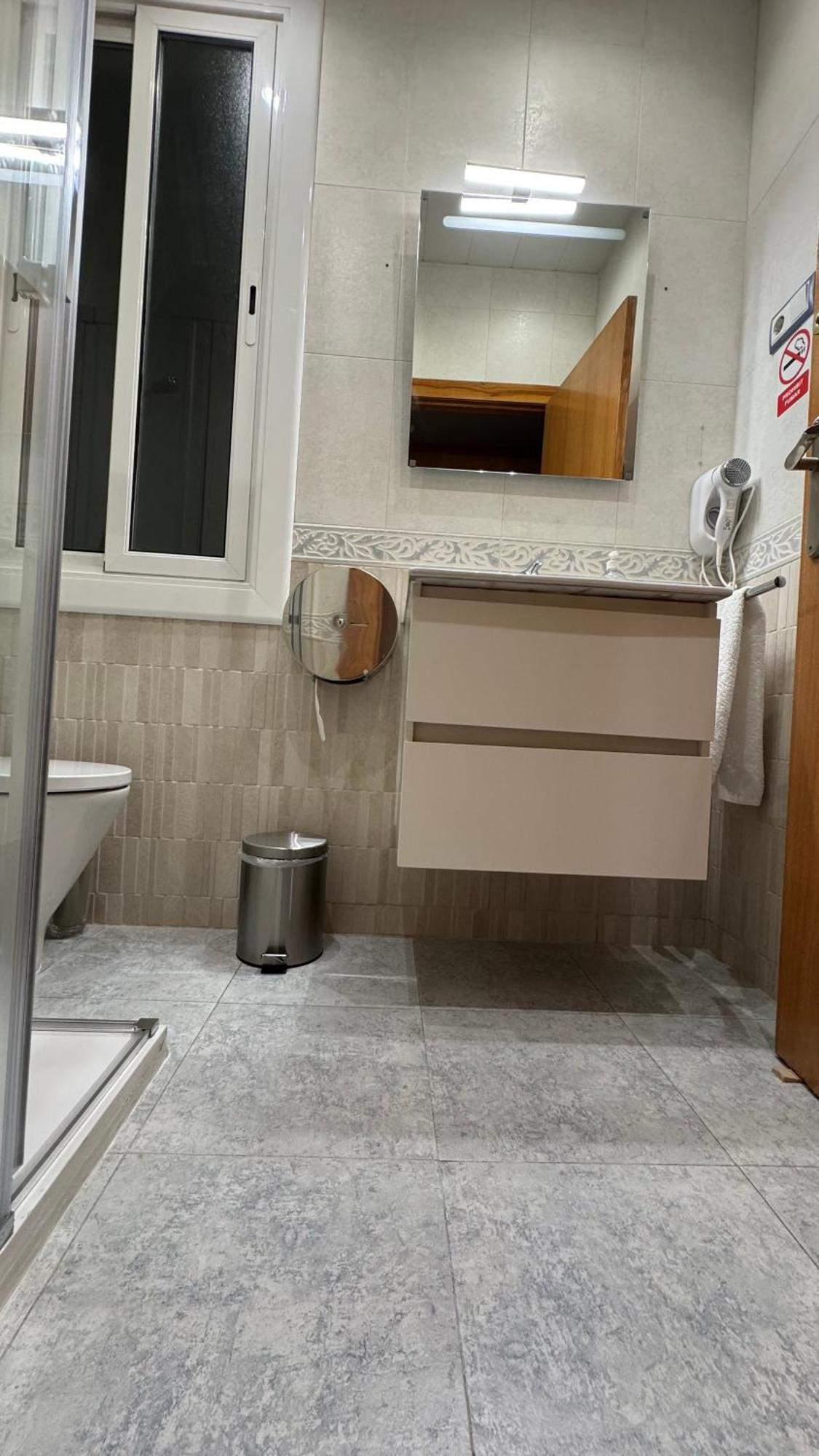 Hostal Madrazo Барселона Экстерьер фото