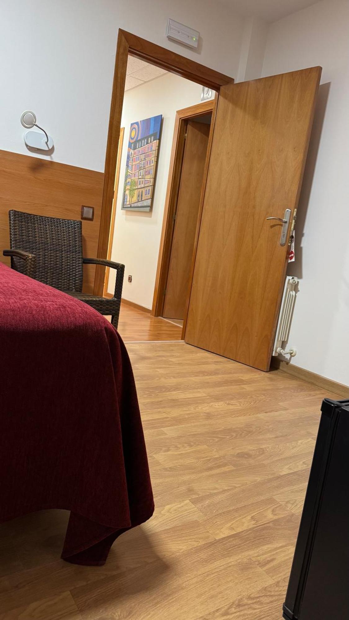 Hostal Madrazo Барселона Экстерьер фото