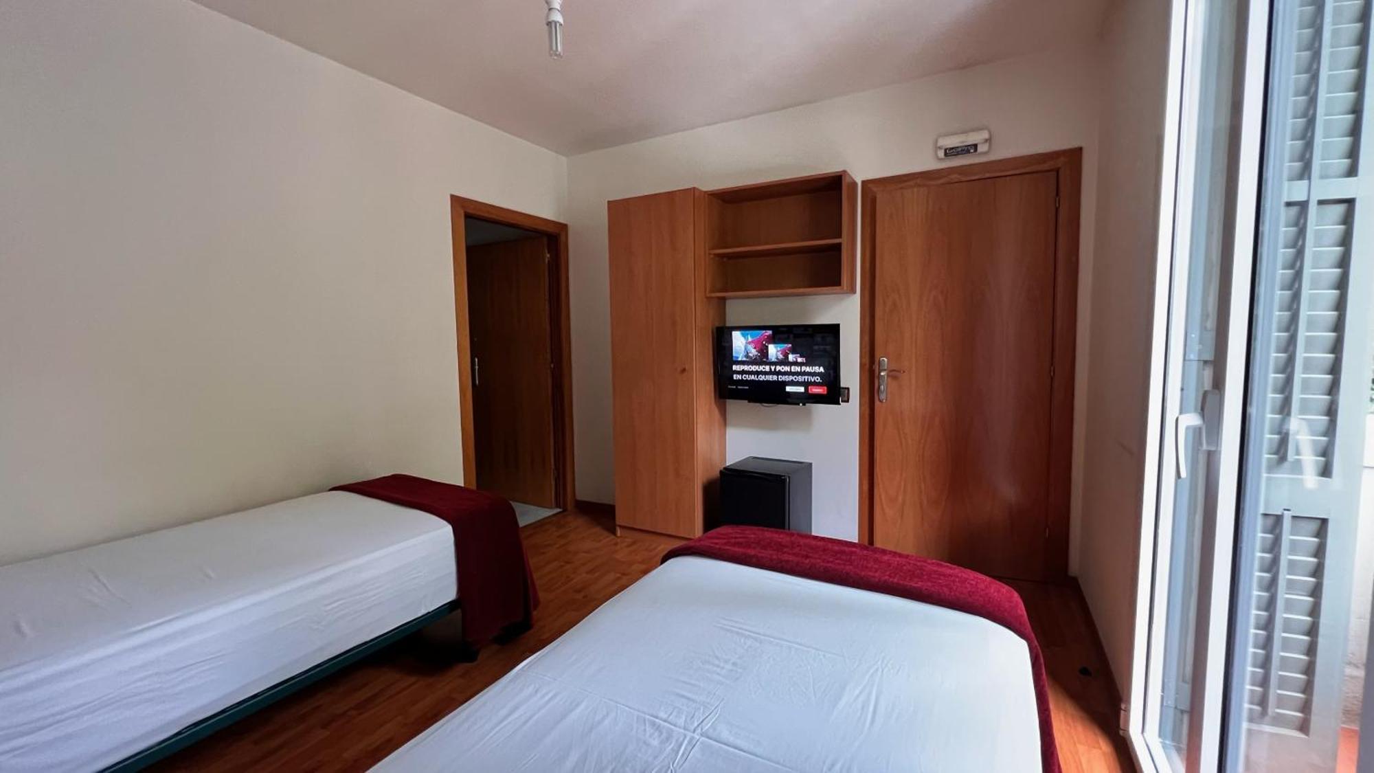 Hostal Madrazo Барселона Экстерьер фото