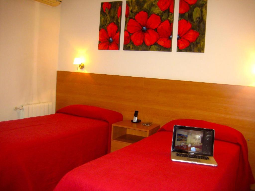 Hostal Madrazo Барселона Экстерьер фото