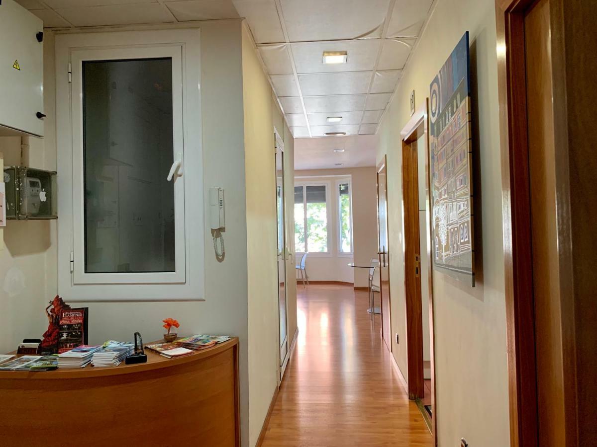 Hostal Madrazo Барселона Экстерьер фото